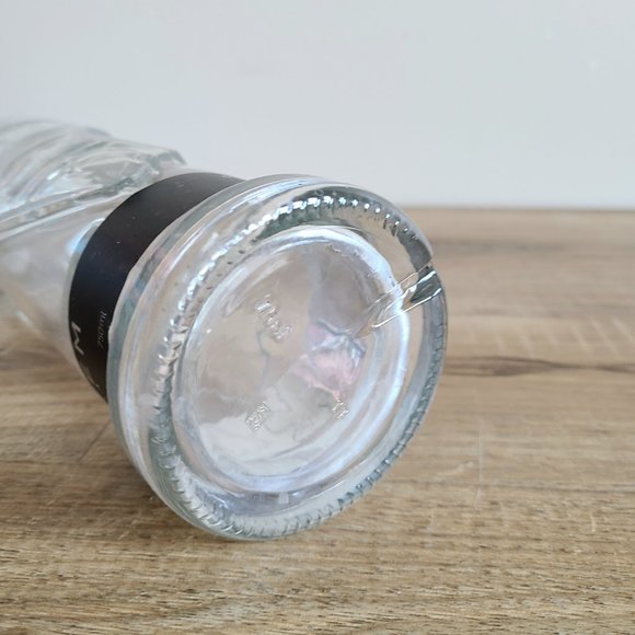 Totem vodka Canada empty collectible bottle with cup. - Picture 5 of 9